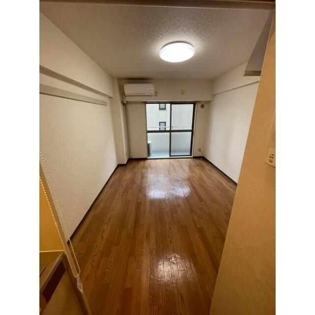 居室・リビング　別号室参考写真