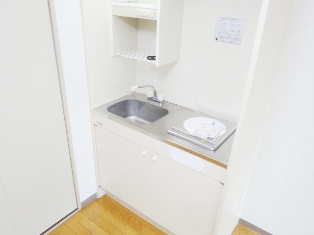 キッチン　同物件別号室