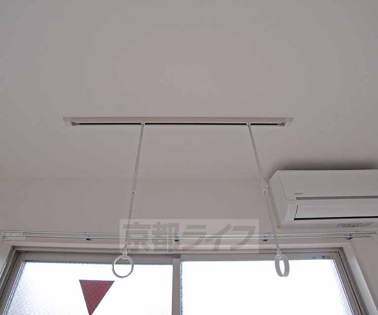 その他部屋・スペース　室内物干し用設備です。