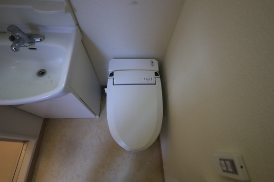 トイレ　※別部屋の写真です