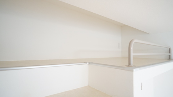 収納　上段収納