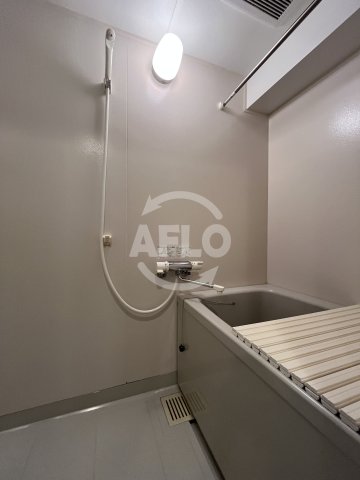 バス・シャワールーム　第16関根マンション　浴室