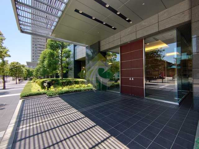 エントランス　OWL　TOWER