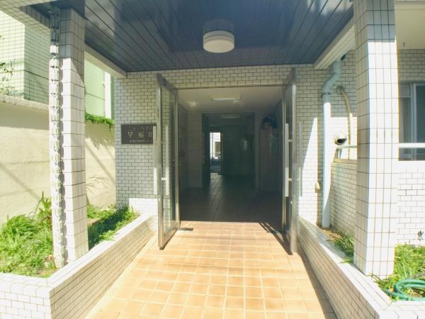 エントランス　毎日通るエントランスはこのようになっています