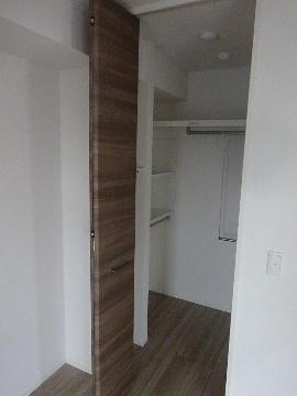 収納　ウォークインクローゼット