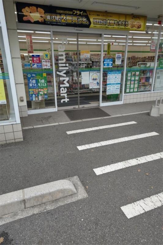 コンビニ　ファミリーマート 小倉井堀三丁目店（コンビニ）まで395m