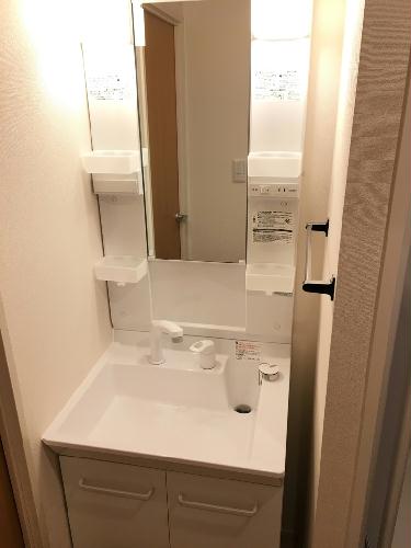 洗面設備　嬉しい独立洗面台付き
