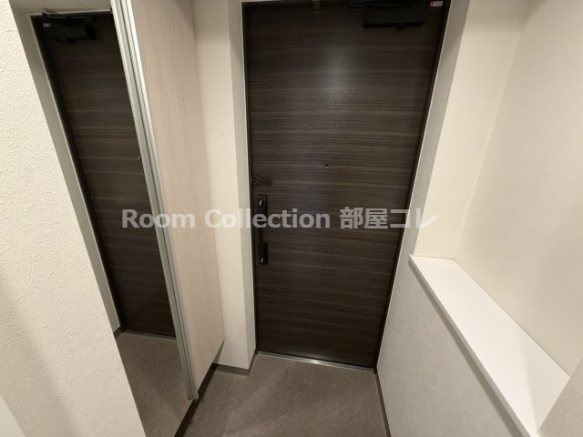 玄関　※同物件他部屋写真 反転、色違いの場合有 現況優先