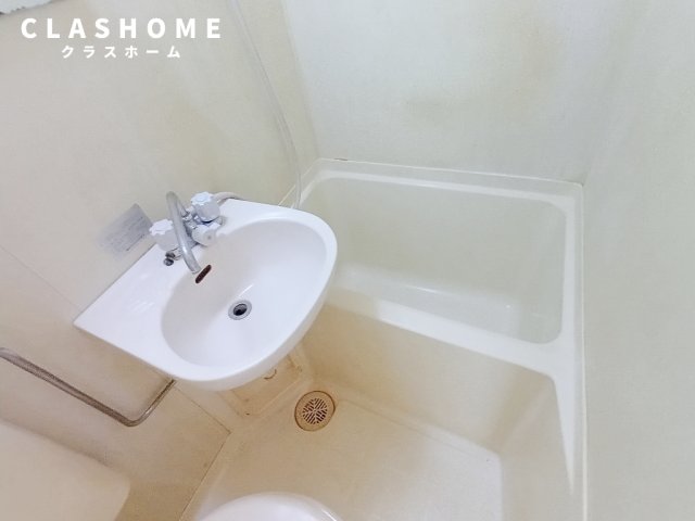 バス・シャワールーム　同物件の別部屋になります。