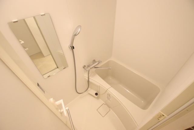 バス・シャワールーム　※別室の参考写真の為、現況優先です。