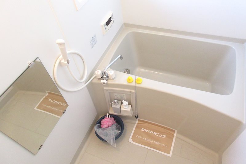 バス・シャワールーム　清潔感のある浴室になります。