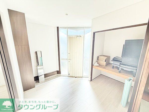 玄関　お問合せはタウンハウジングまで！※現地待合わせ相談可能