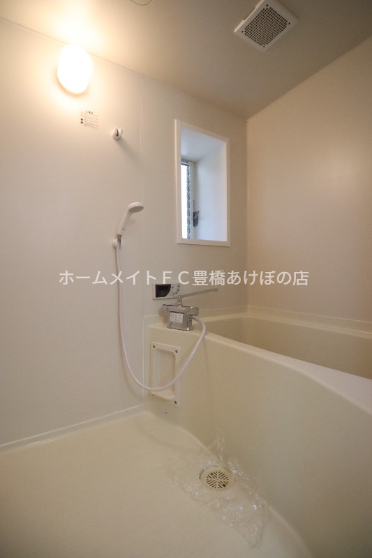 バス・シャワールーム　同型別部屋写真