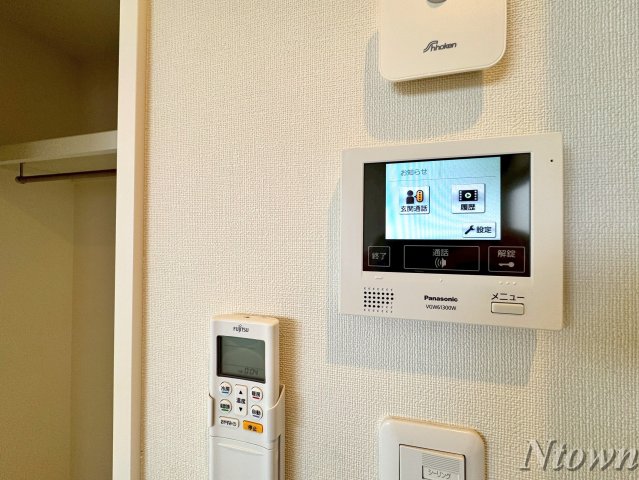 セキュリティ　モニター付きインターフォンです。