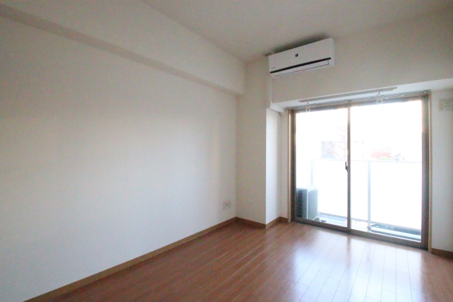 居室・リビング　※別室の参考写真の為、現況優先です。