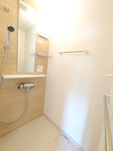 バス・シャワールーム　※写真は同タイプ住戸です。