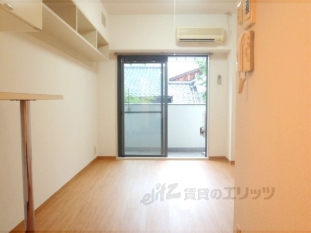 居室・リビング　居室