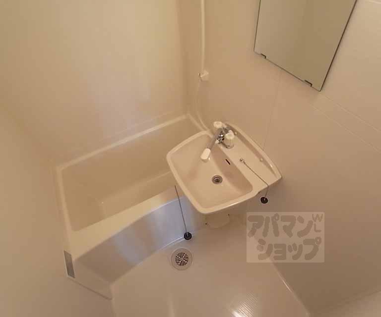 バス・シャワールーム　バス