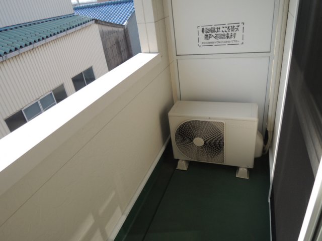 バルコニー　バルコニー