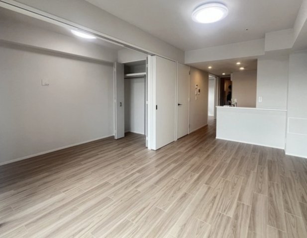 居室・リビング　※別部屋の参考写真です。