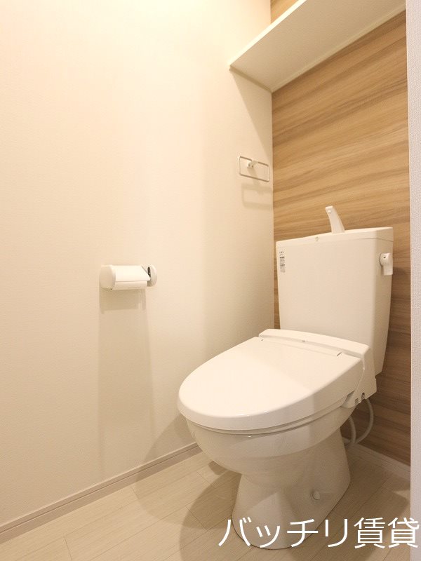 トイレ　画像は同シリーズ参考画像の為、現況を優先いたします。