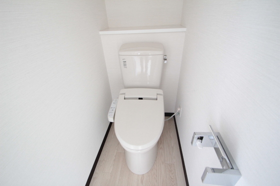 トイレ　※別部屋の写真です