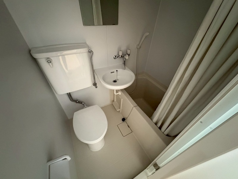 バス・シャワールーム　※他部屋参考写真