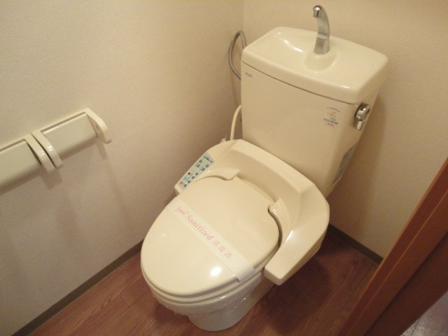 トイレ　シャワー付トイレ