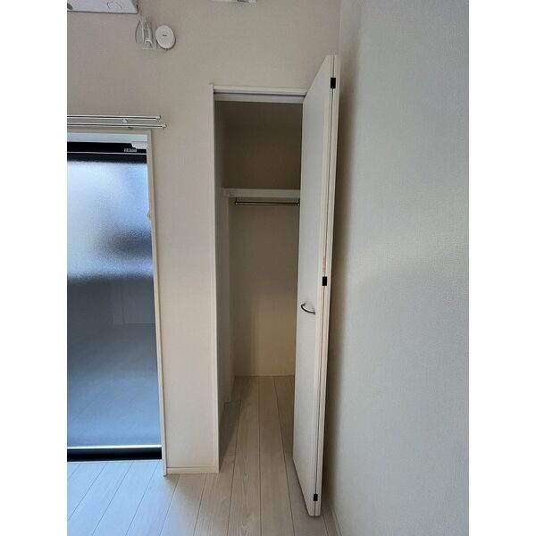 収納　同じシリーズ物件のモデルルーム写真となります