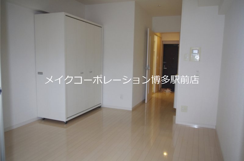 居室・リビング　※別部屋写真使用現状優先