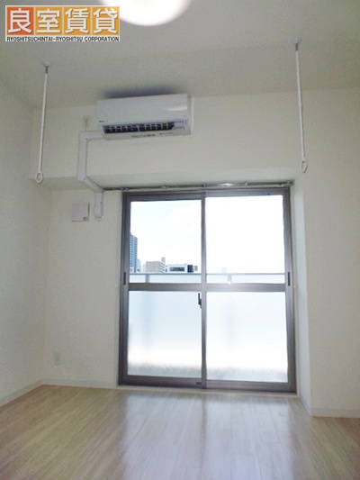 居室・リビング　※写真は同物件の別部屋のものを流用しております。現状を優先し