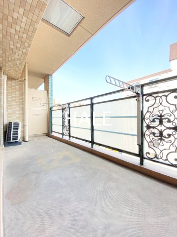 バルコニー　類似