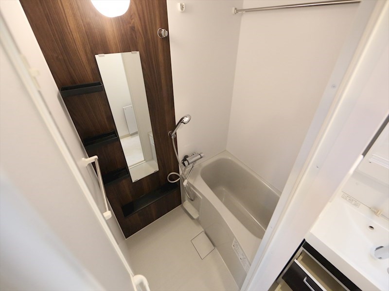 バス・シャワールーム　バスルーム　浴室暖房乾燥機付き