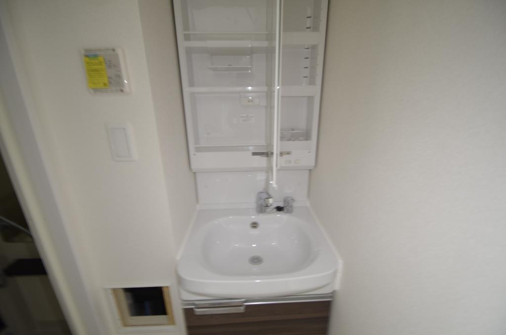 洗面設備　洗髪洗面化粧台