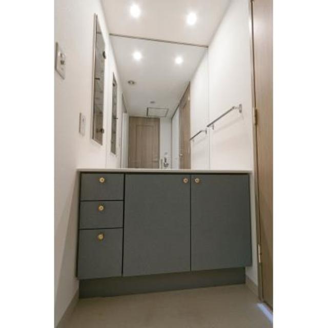 洗面設備　※写真は同タイプ住戸です。