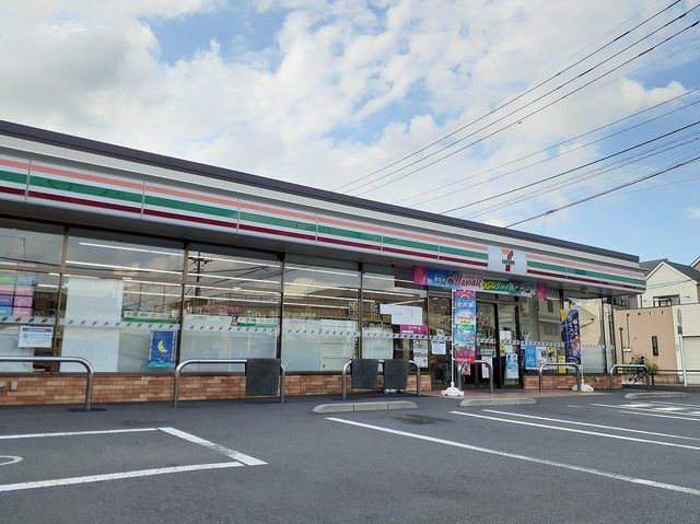 コンビニ　セブンイレブン越谷南町１丁目店（コンビニ）まで350m