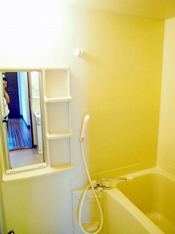 バス・シャワールーム　日々の疲れを癒すお風呂付です