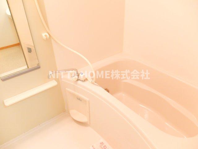 バス・シャワールーム　キレイなバスルームで疲れもなくなりますね◎