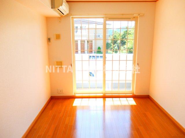 居室・リビング　リビング１２．１帖あります＊