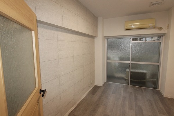 居室・リビング　※現況を優先します。