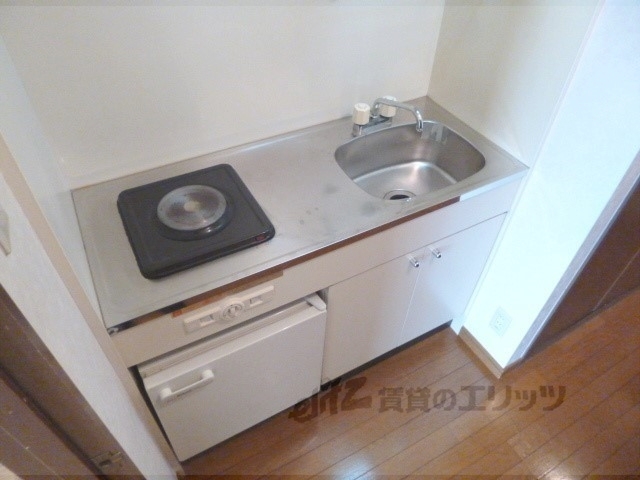 キッチン　コンロはアイエイチに変わります。