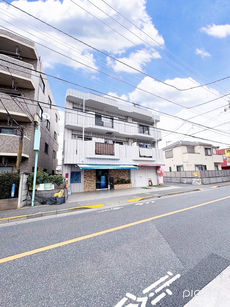 建物外観　日当り、風通しの良いマンションです