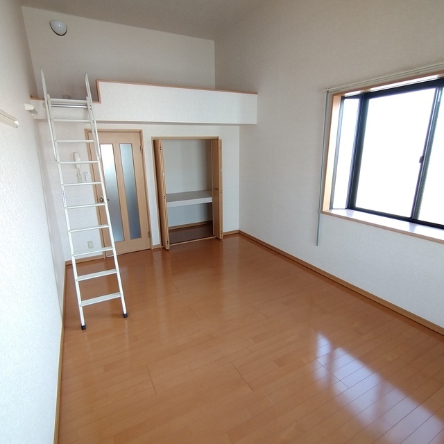 居室・リビング　写真は２０６号室