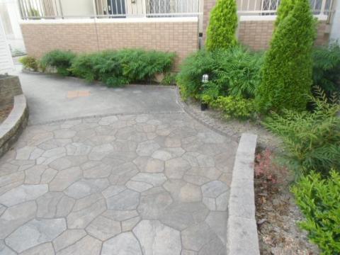 庭　中庭（イメージ）