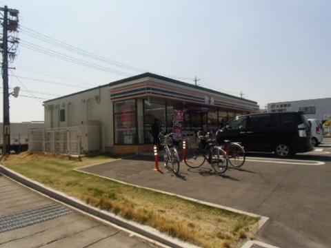 その他　セブンイレブン小牧小木3丁目店（その他）まで564m