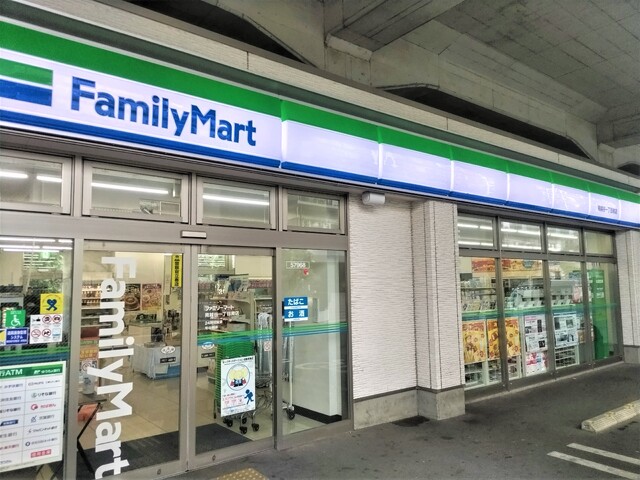 コンビニ　ファミリーマート　南越谷一丁目南店（コンビニ）まで120m