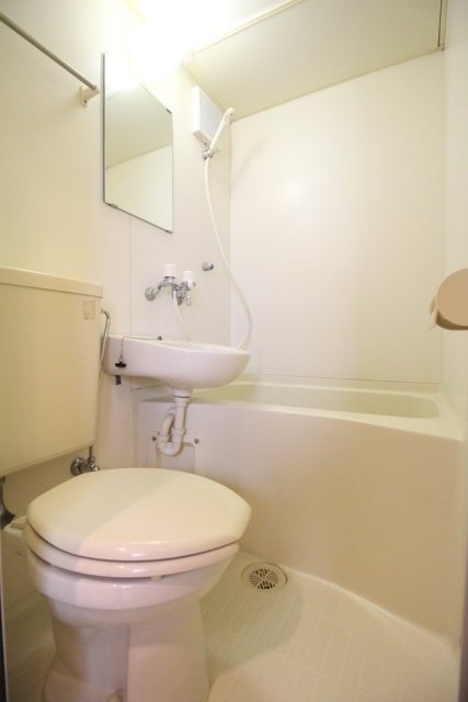 バス・シャワールーム　日々の疲れを癒すお風呂付です