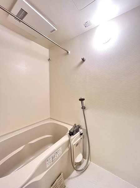 バス・シャワールーム　※代表タイプの写真のため実際と異なる場合がございます