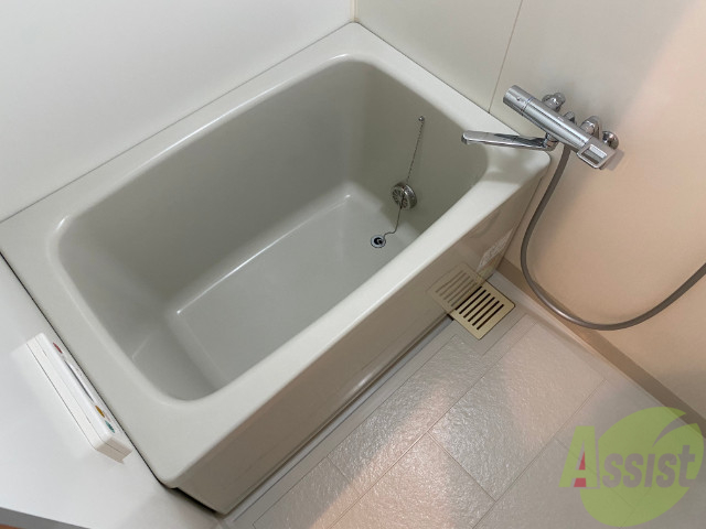 バス・シャワールーム　疲れた時はゆっくり湯船につかってみてはいかがでしょうか。