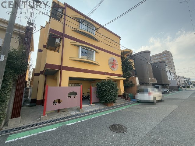 建物外観　便利な宅配BOX付いてます♪